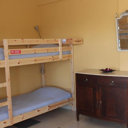 Ericeira Chill Hill Hostel & Private Rooms - Peach Garden Cameră foto