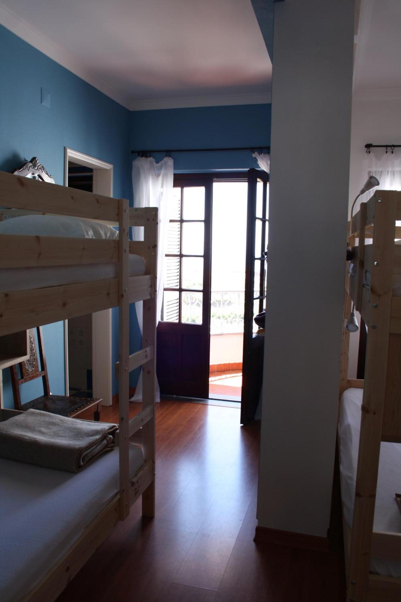 Ericeira Chill Hill Hostel & Private Rooms - Peach Garden Cameră foto